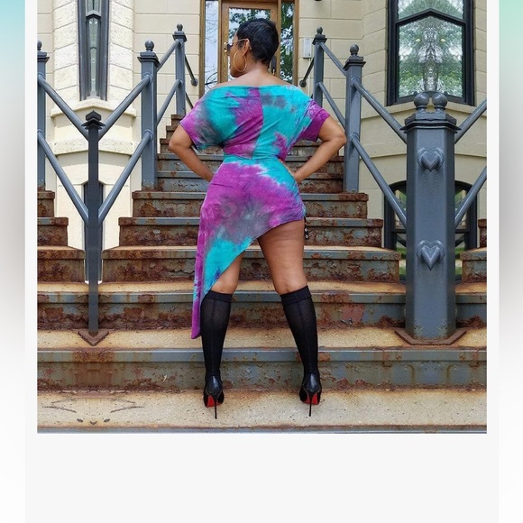 Summer Blouse - Picture 2 of 2